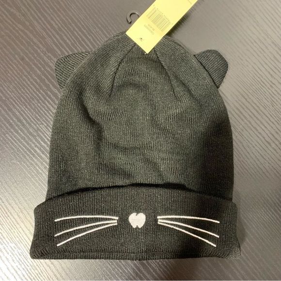 NEW Collection18 Black Cartoon Cat Embroidered Knit Hat - Picture 1 of 3